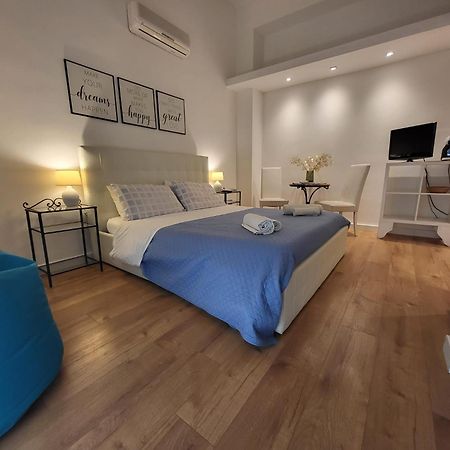 Bed and breakfast Living Cagliari Extérieur photo