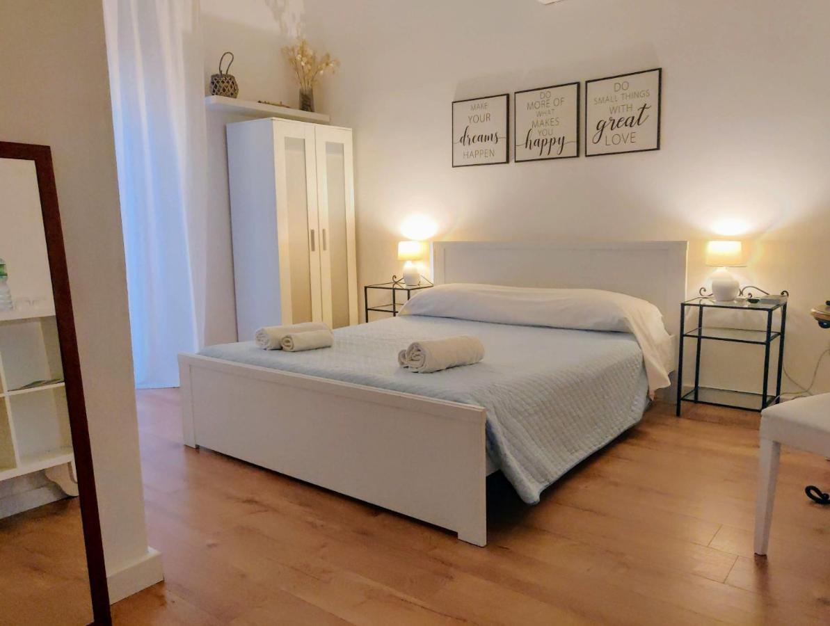 Bed and breakfast Living Cagliari Extérieur photo