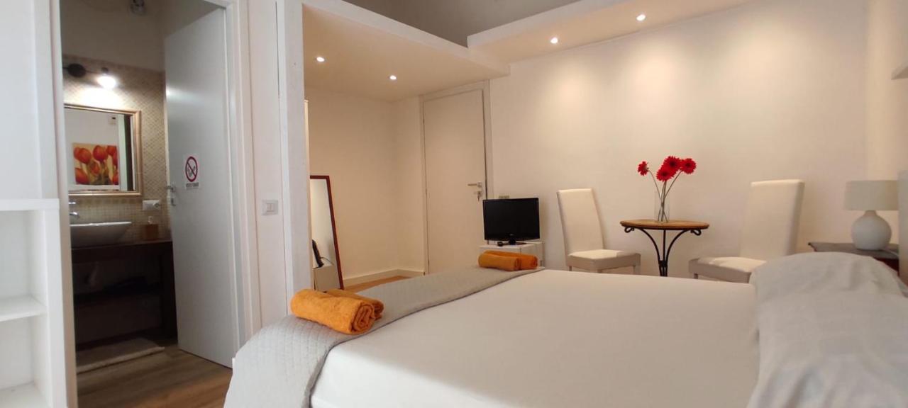 Bed and breakfast Living Cagliari Extérieur photo